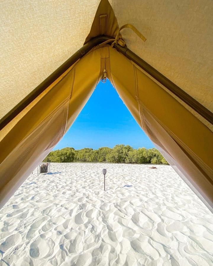 Luxury tent Pura Eco Retreat, Jubail Island Abu Dhabi