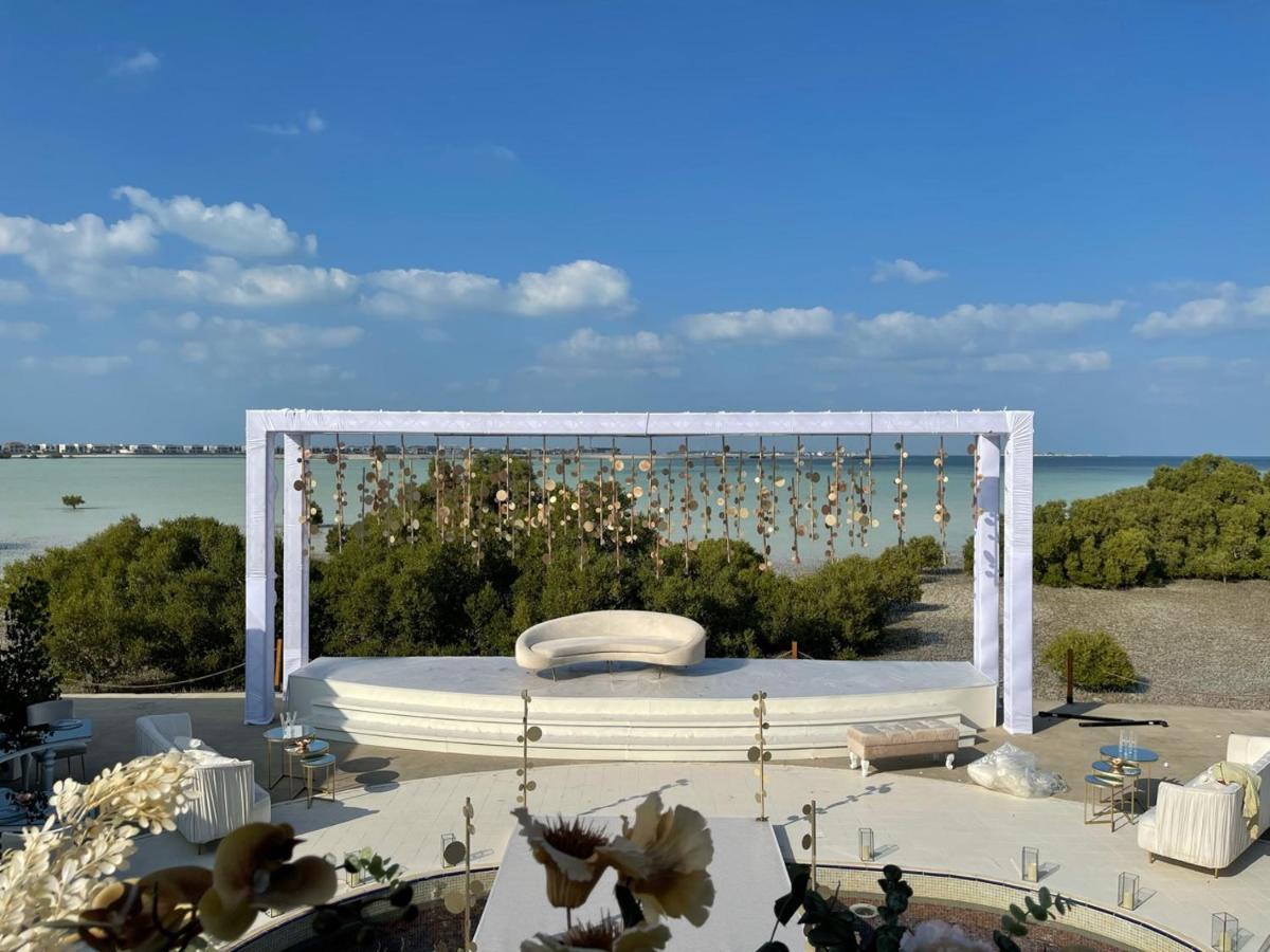 Pura Eco Retreat, Jubail Island Luxury tent