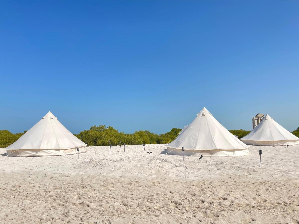 Luxury tent Pura Eco Retreat, Jubail Island Abu Dhabi